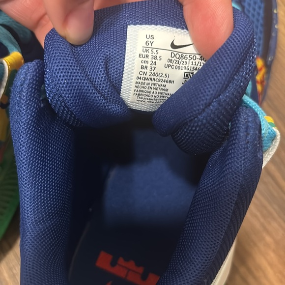 Lebrons - Picture 5 of 5